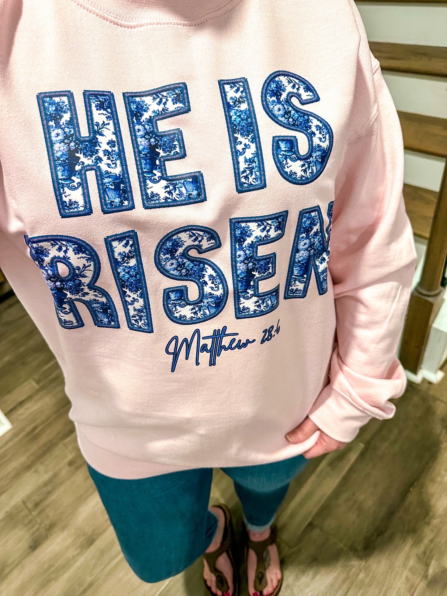 Chinoiserie ‘He is Risen’ Crewneck