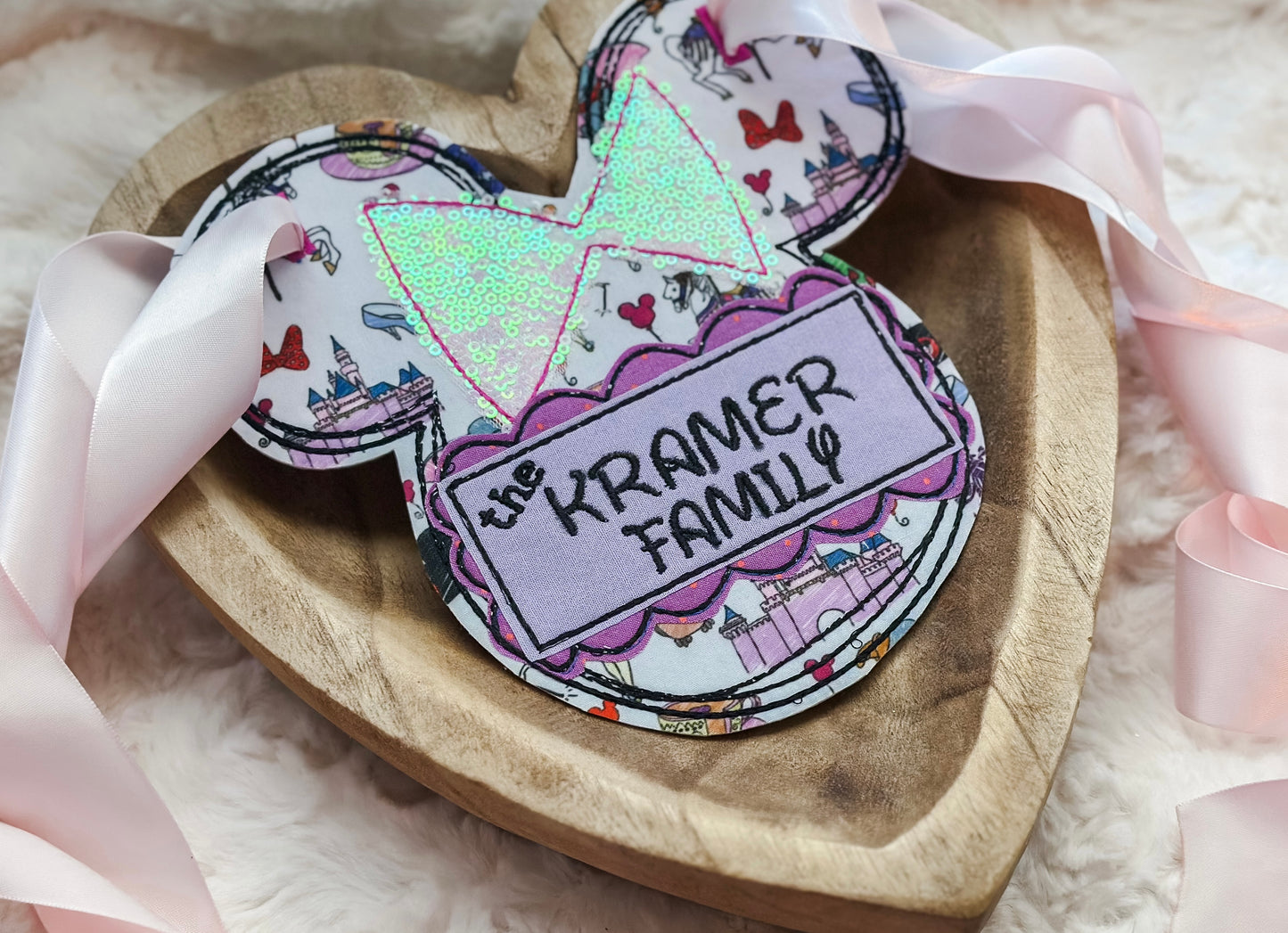 Stroller tag girl mouse